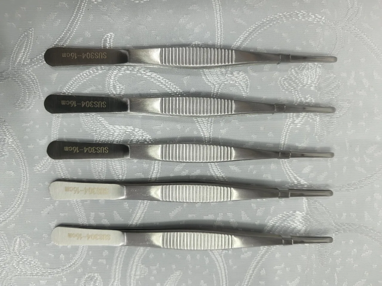 Pinza Anatomica